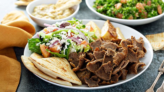 Image of Griechischer Salat mit Gyros