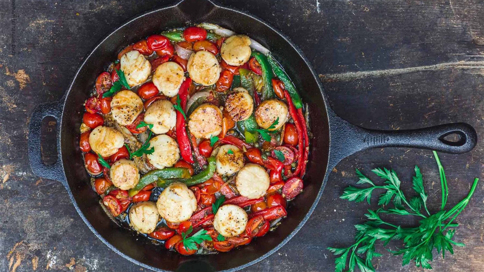 Image of Easy Mediterranean-Style Scallops