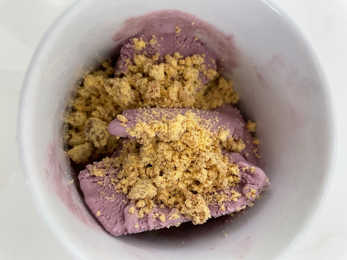 Ice Cream Topping with Egg Yolk Powder
