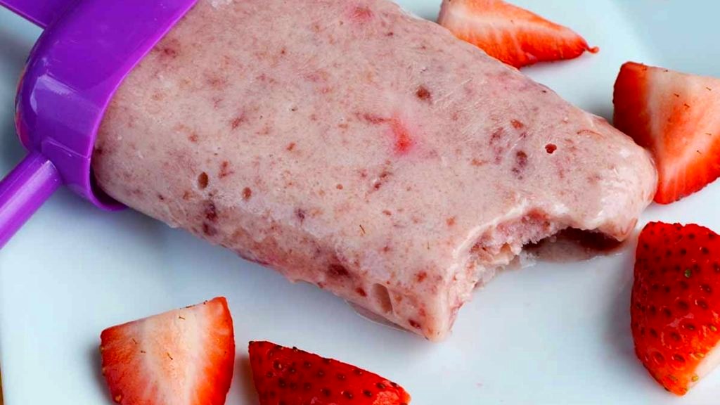Image of Organic Strawberry Preserve FroYo Pops