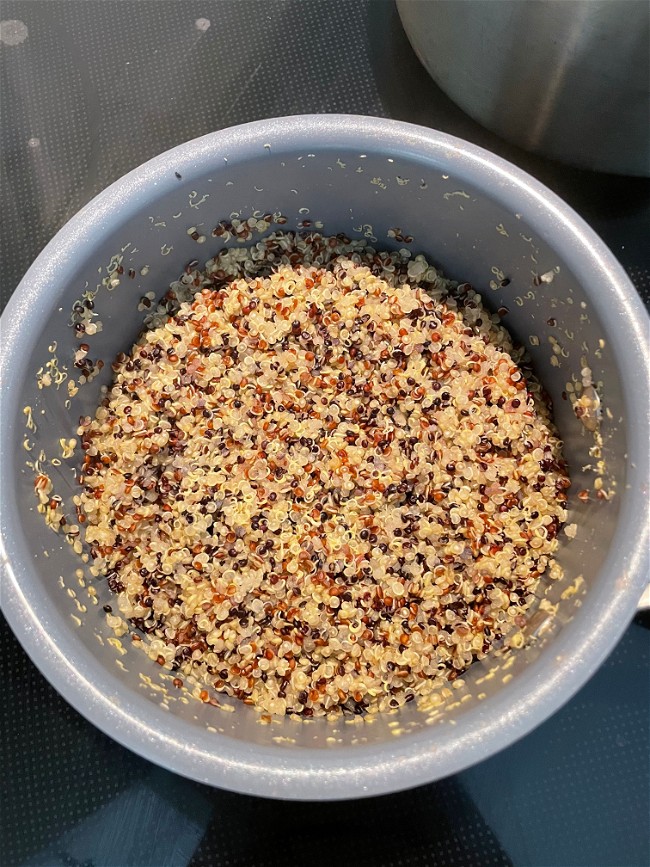Image of Three Color Quinoa (Dry to Cooked)