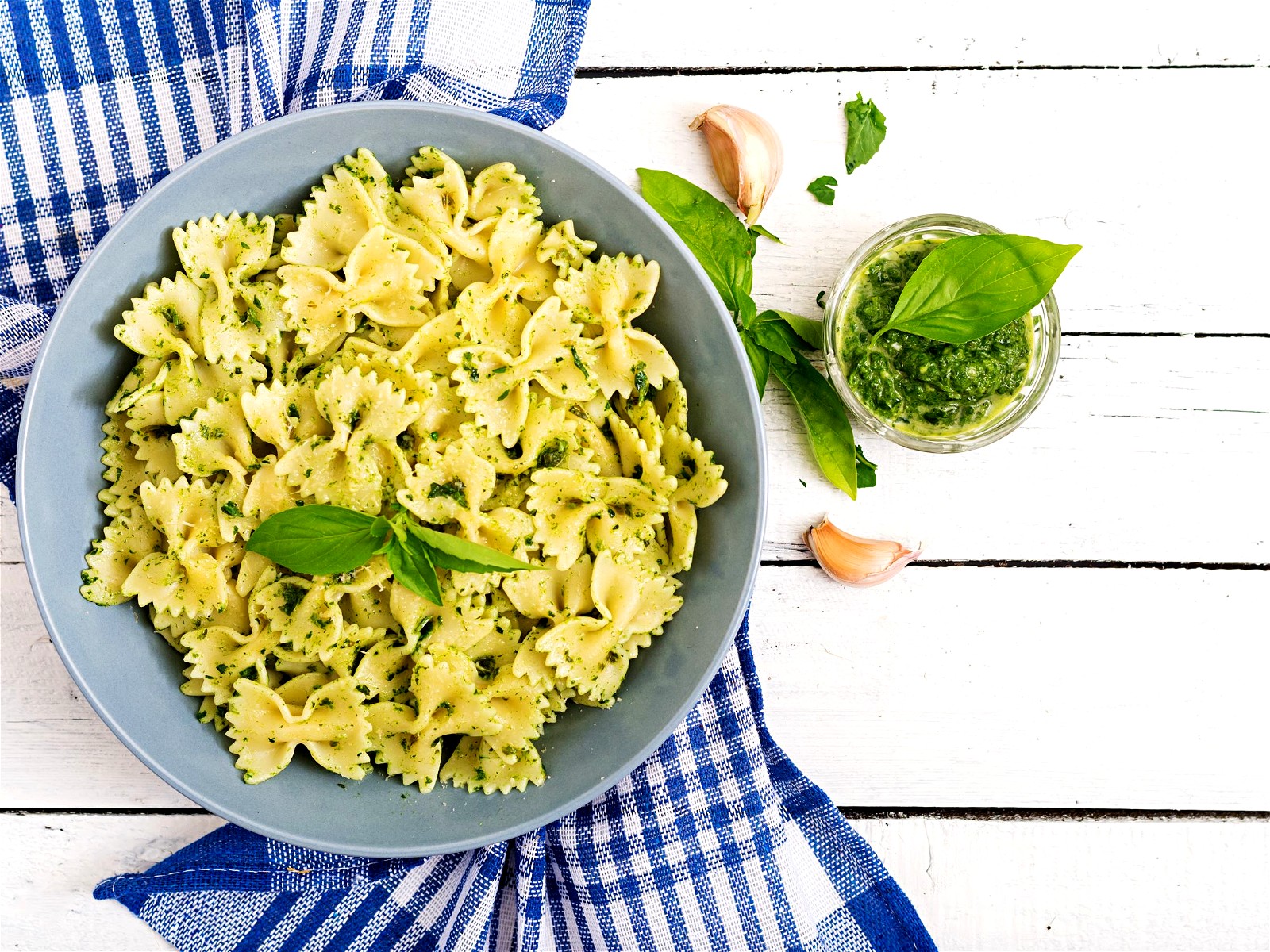 Pesto Pasta with Pine Nuts