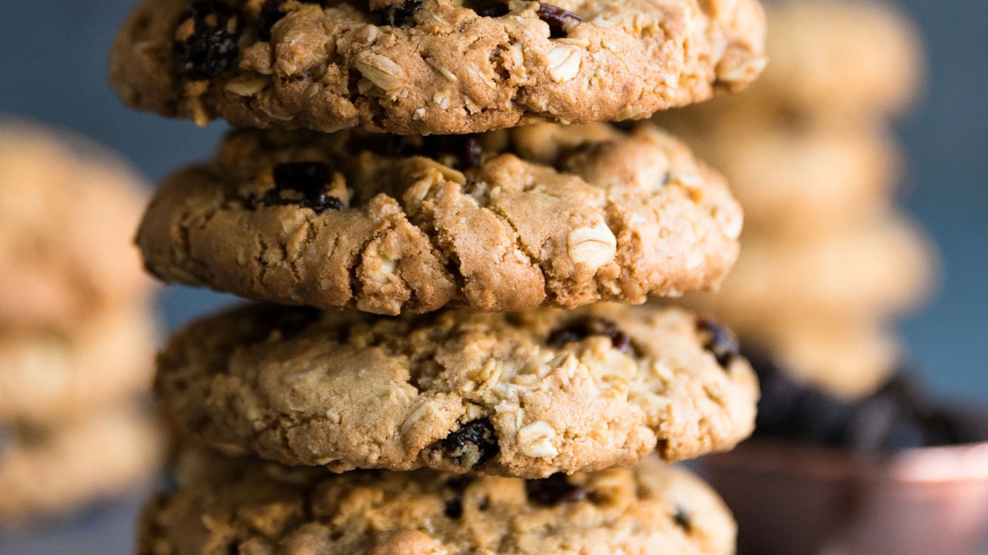 Image of Tahini Oatmeal Raisin Cookies 