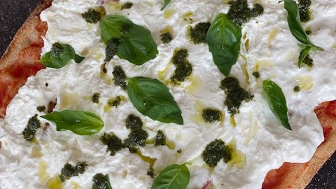Image of PINSA DE BURRATA