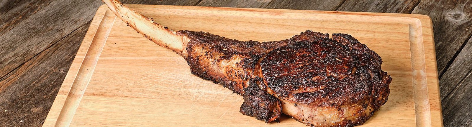 Tomahawk steak clearance smoker