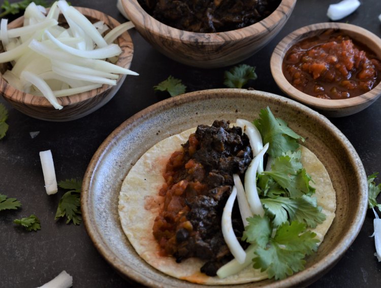 Image of Top your warmed tortilla with the mushroom asada (or musada),...