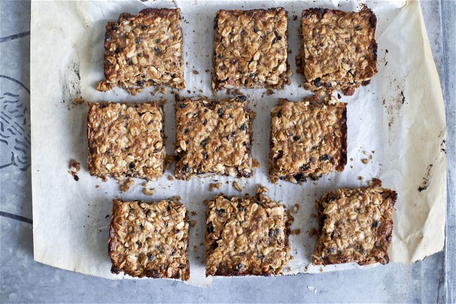 Image of Almonds and Berries Granola Bars