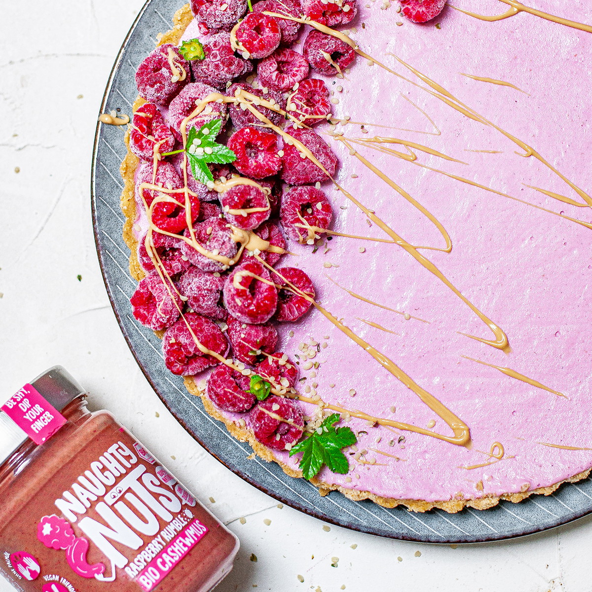 Fruchtige vegane Himbeertarte