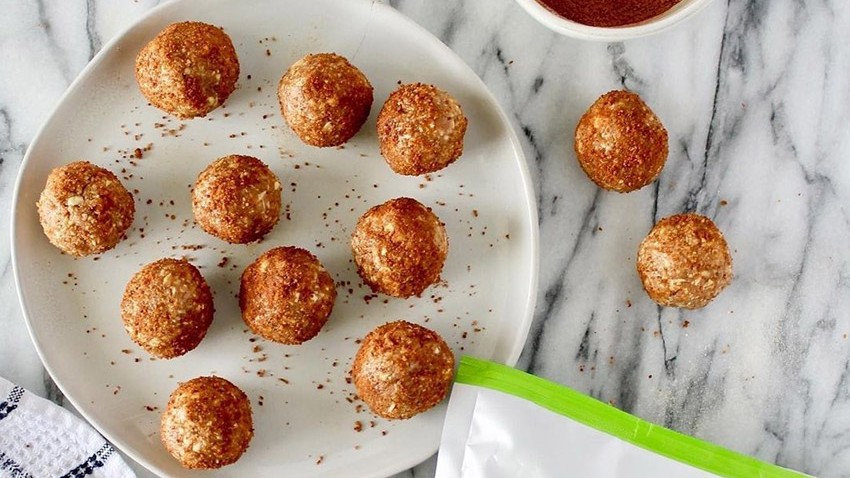 Image of Snickerdoodle Oatmeal Protein Bites