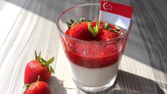 Image of Panna Cotta with Strawberry Compote