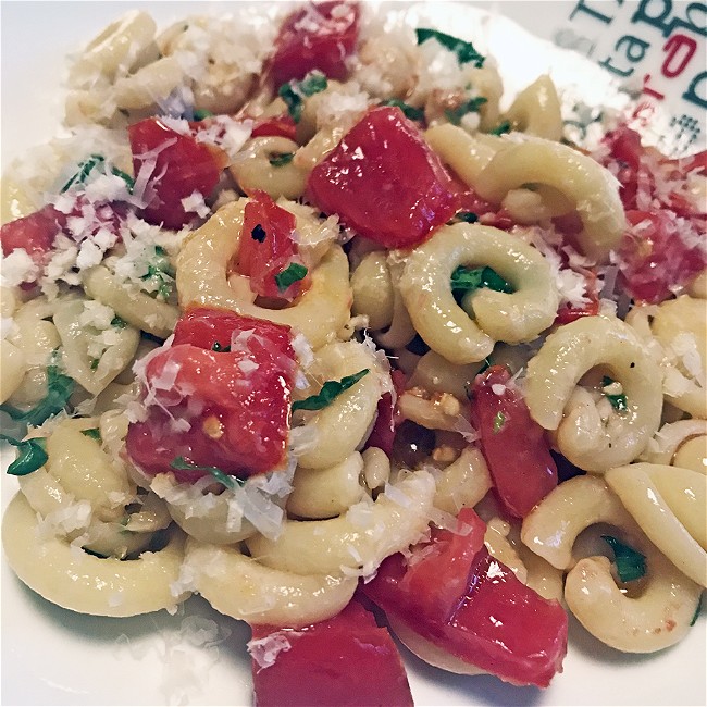 Image of Pasta with Fresh No Cook Tomato Sauce