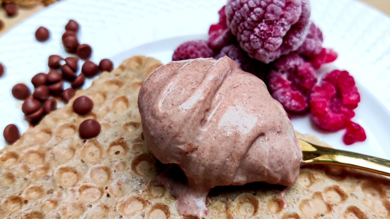 Image of FRISCHKÄSE-MILKA AUFSTRICH IM MAKECAKE-STYLE