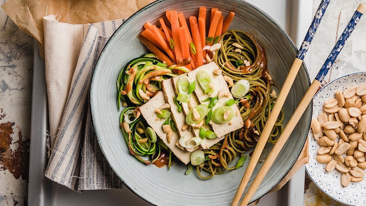 Image of Vietnamese cold noodle salad with peanut sauce