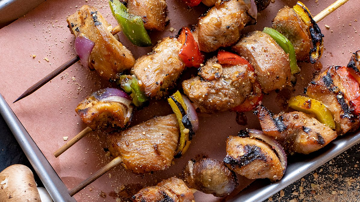 Cooking chicken kabobs outlet on the grill