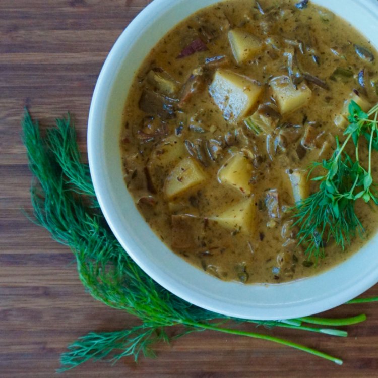 Image of Finish the
chowder with tabasco, salt and pepper. Enjoy!