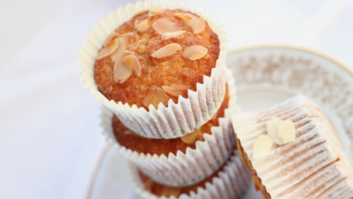 Image of Almond Cupcakes