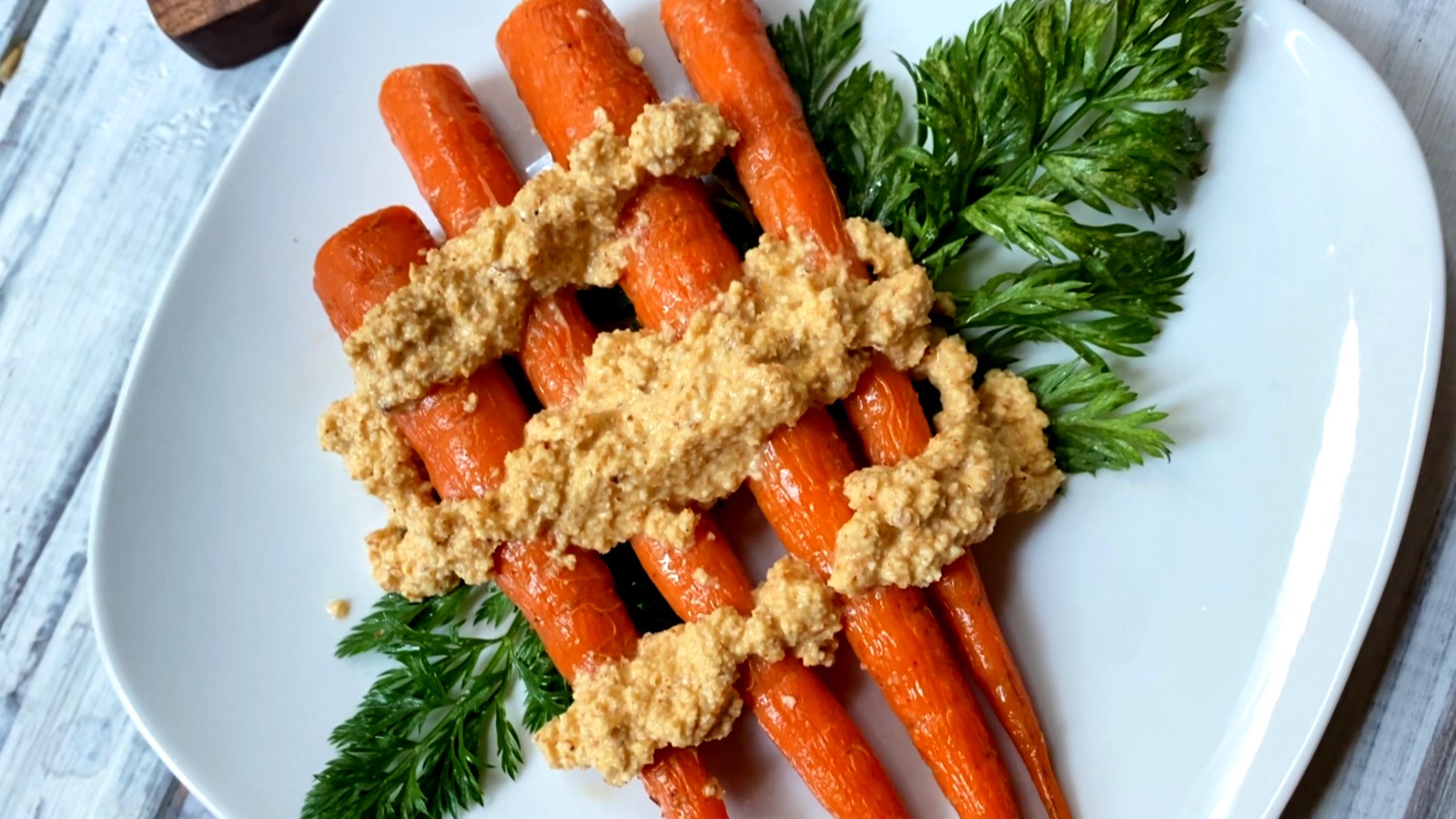 Image of Roasted Carrots with Creamy Sauce