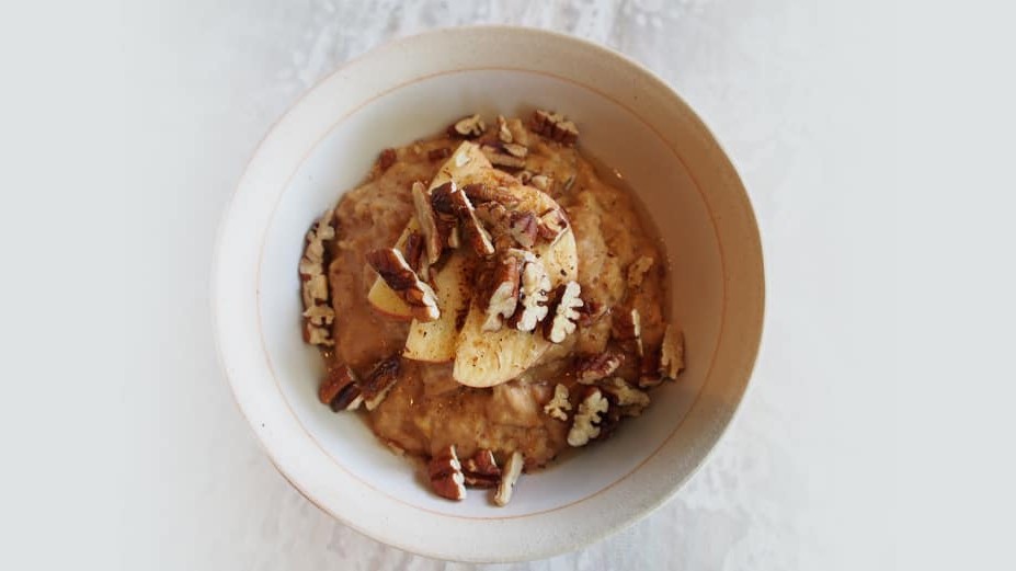Image of Spiced Porridge with Apple, Maple & Walnuts
