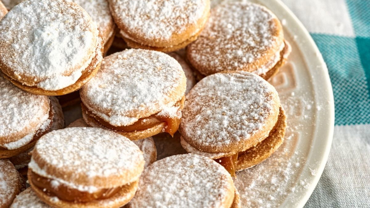 Image of Gluten-free Almond Alfajores