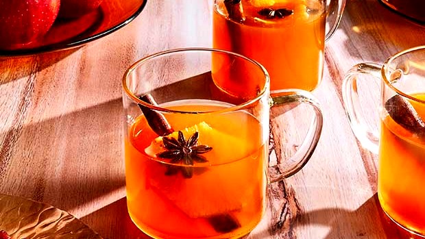 Image of Autumnal Mulled Apple Cider