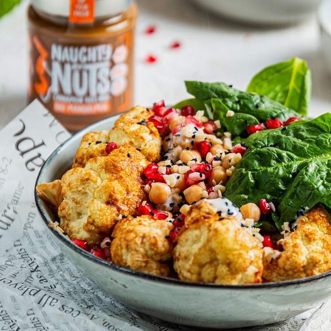 Buddha Bowl mit Curry-Zimt-Blumenkohl