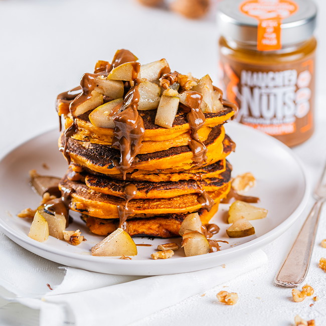 Kürbispancakes mit Birne, Walnüssen und Zimtmus