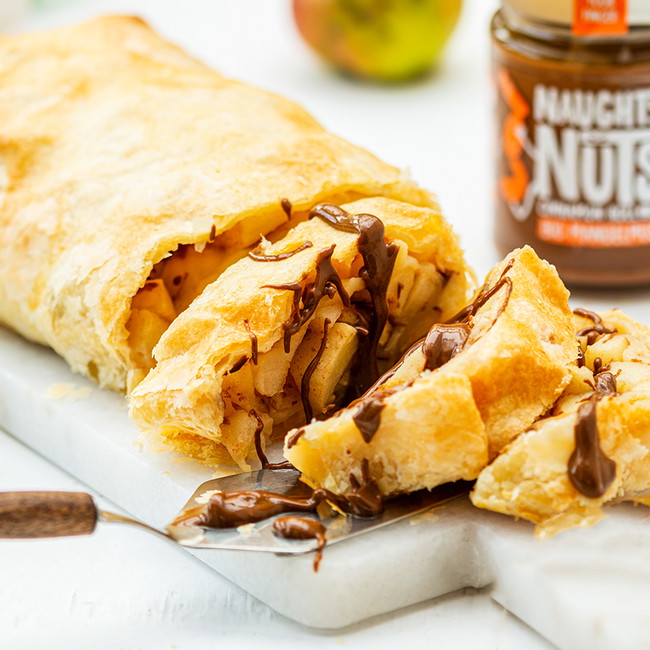 Veganer Apfelstrudel mit Zimtmus