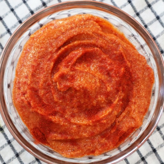 Image of Smoky Tomato & Garlic Dip