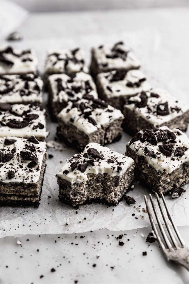 Image of Barritas de Cheesecake de Oreo (Cookies and Cream)