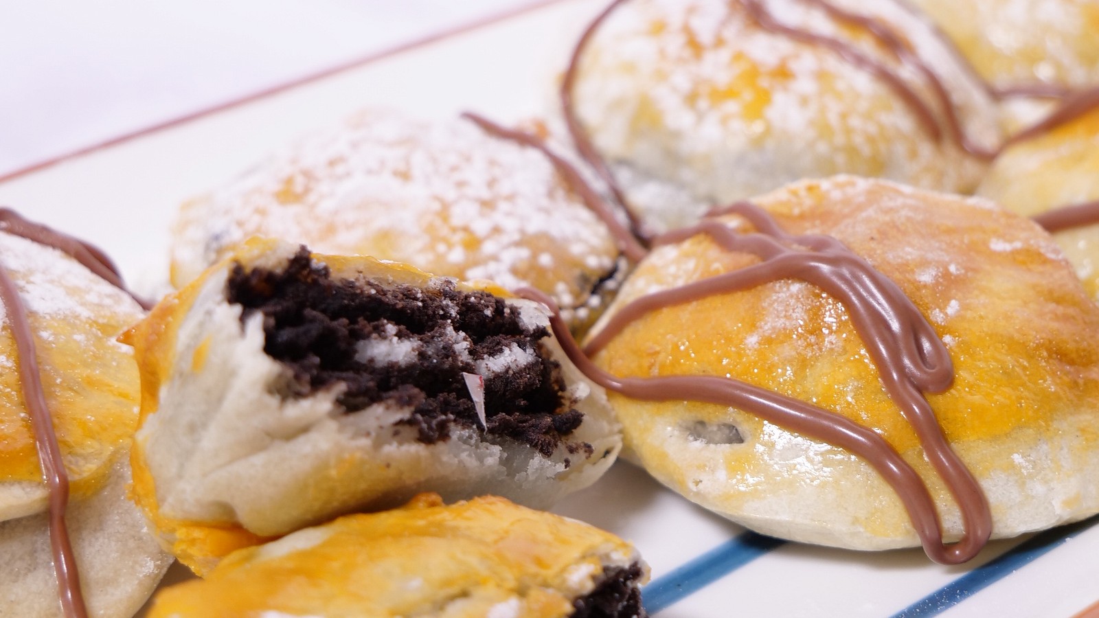 Image of Fried Oreo in an Air fryer 