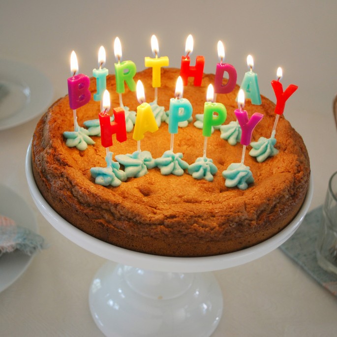 Chocolate Cookie Cake Candle