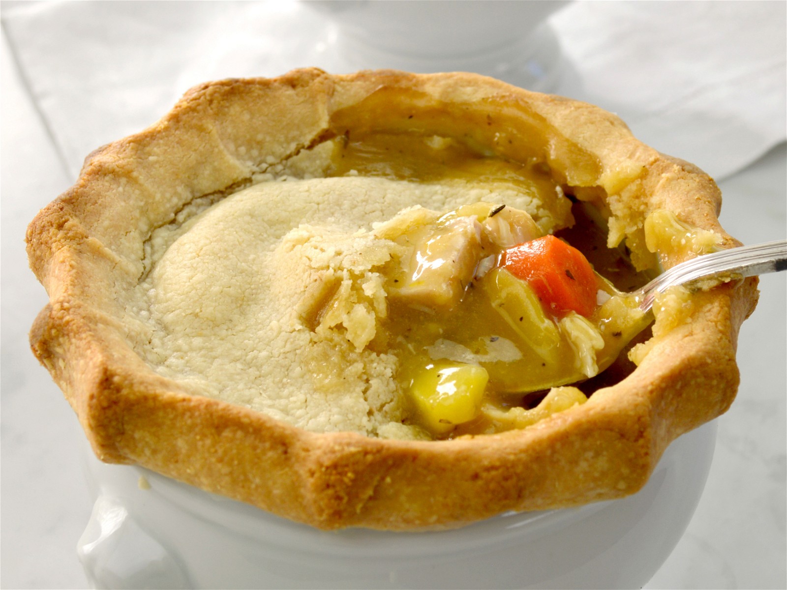 Premium Photo  Traditional savory pie kurnik with chicken potatoes