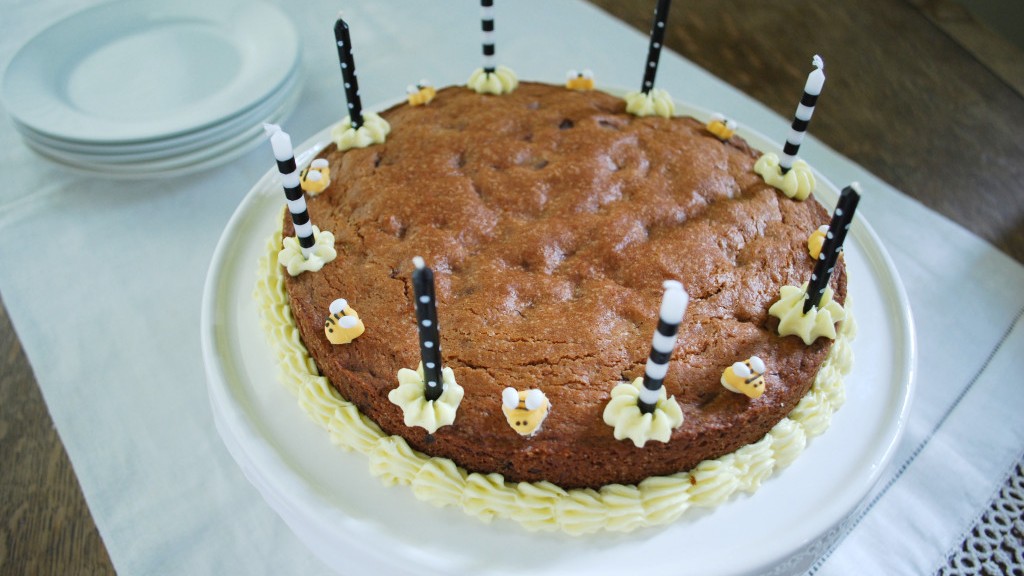 Image of Chocolate Chip Cookie Cake
