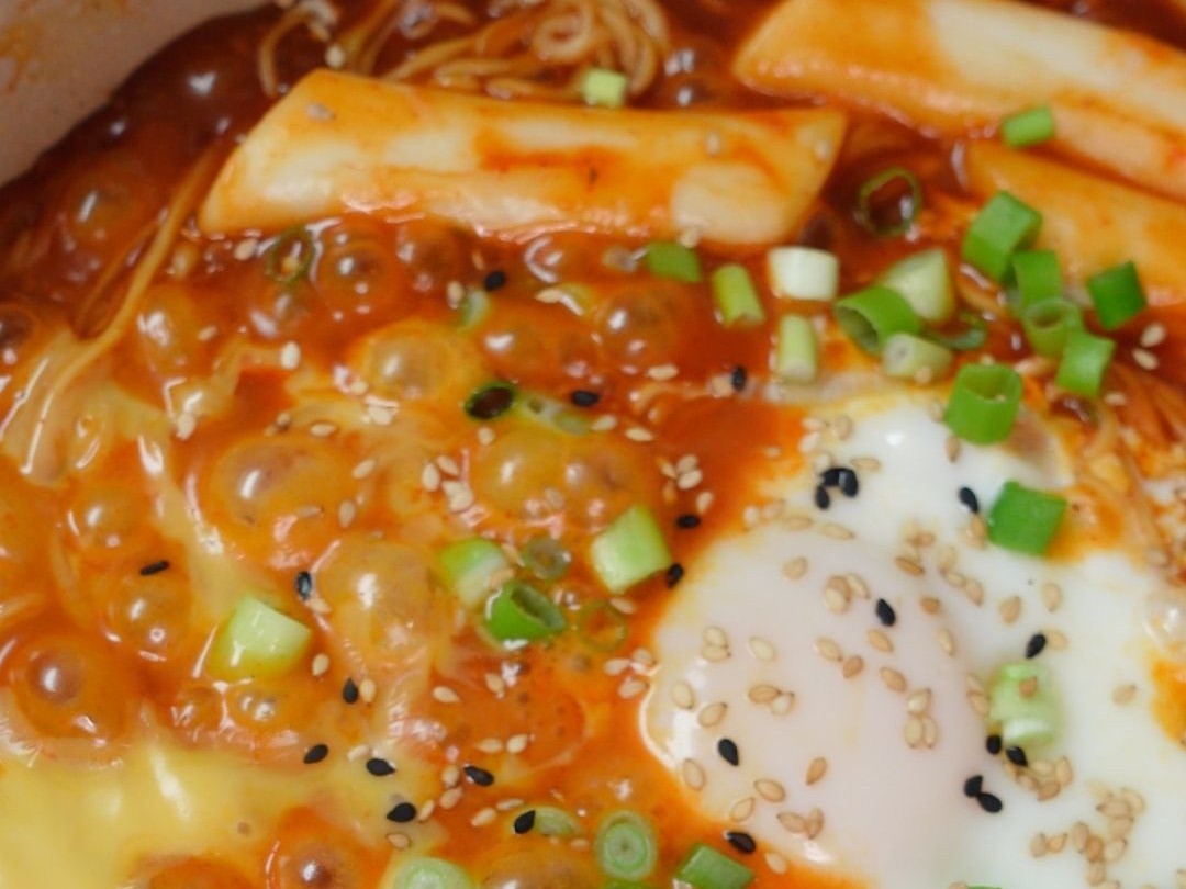 Rice Paper Stuffed Tteokbokki - The Korean Vegan