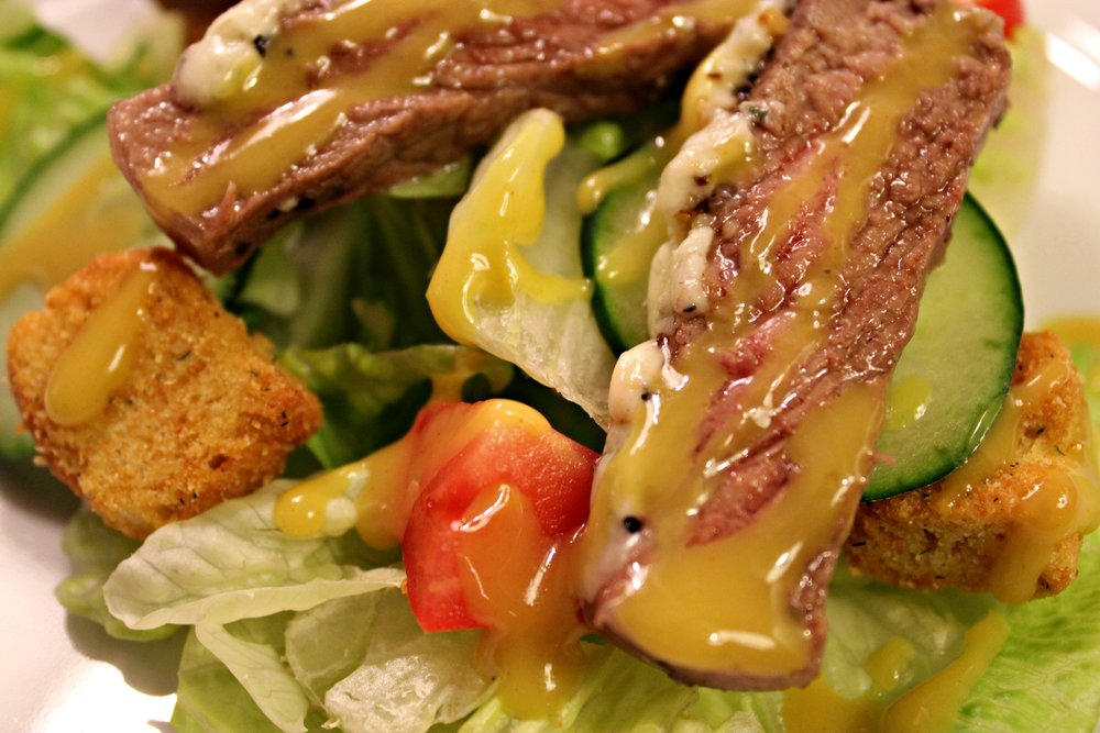 New York Steak Salad with Gorgonzola