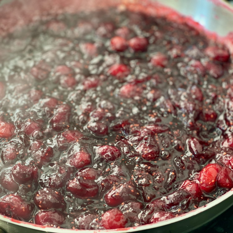 Image of Add the rest of the ingredients and bring back to boil.