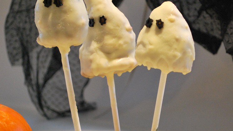 Image of Ghost Cake Pops