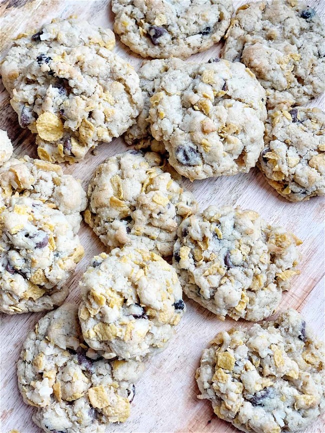 Image of Chewy Granola Cookies