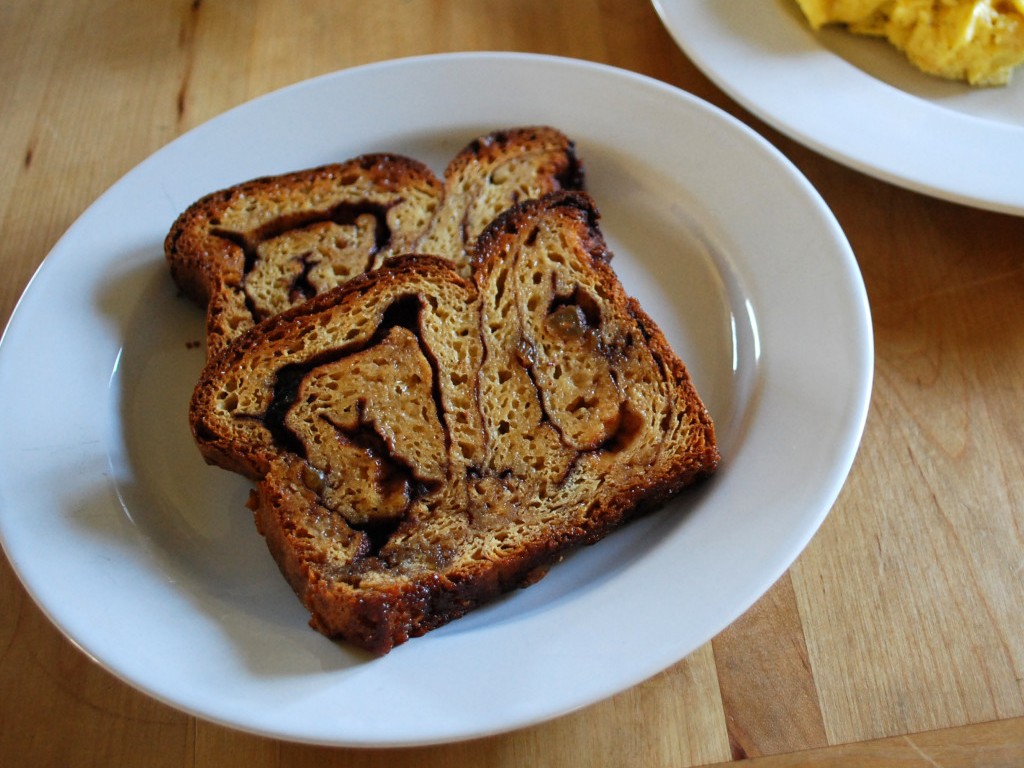 Power Pressure Cooker XL Cinnamon Raisin Bread 