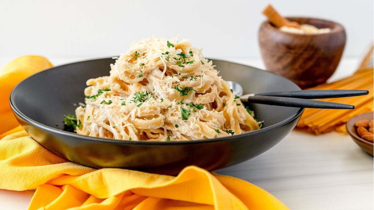 Image of Almond Alfredo Sauce
