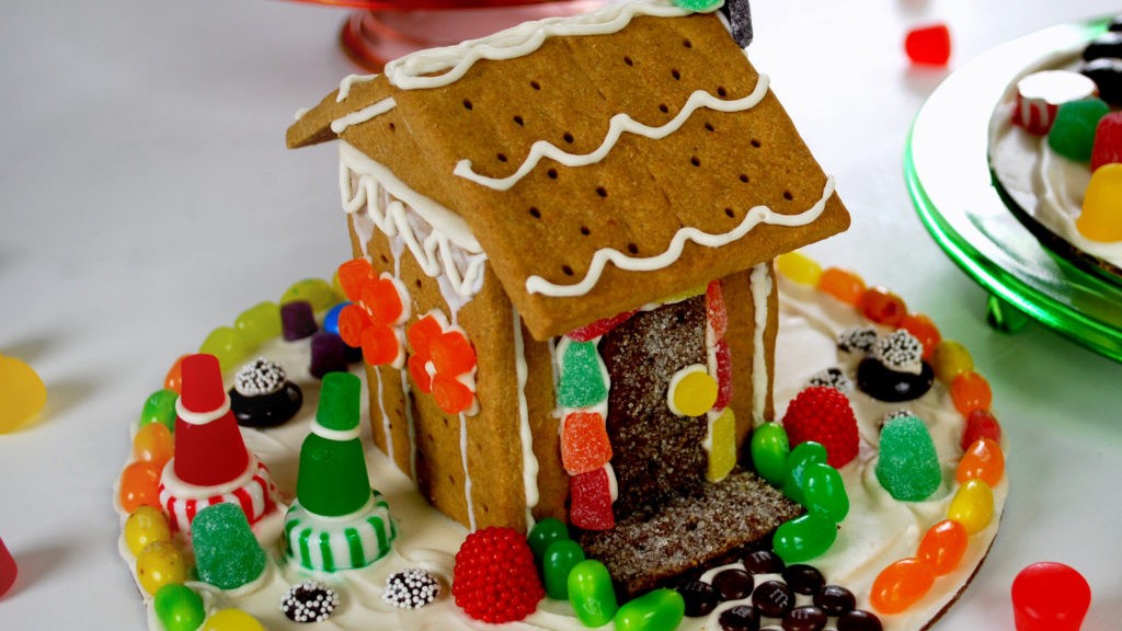 Image of Graham Cracker Gingerbread Houses