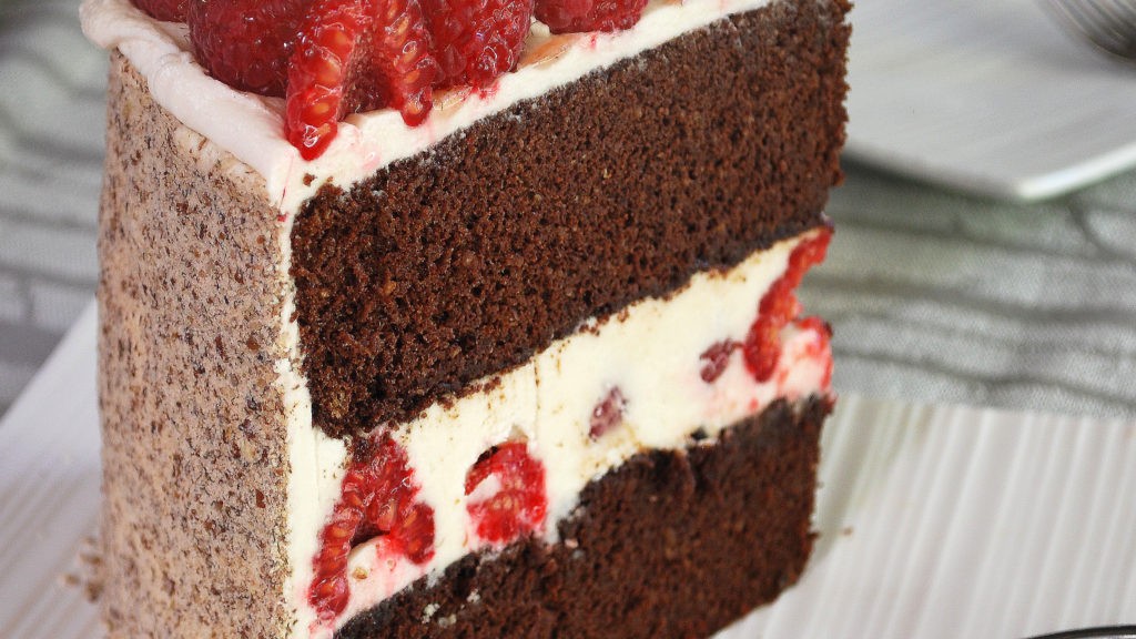 Image of Grain-Free Raspberry Chocolate Tower Cake