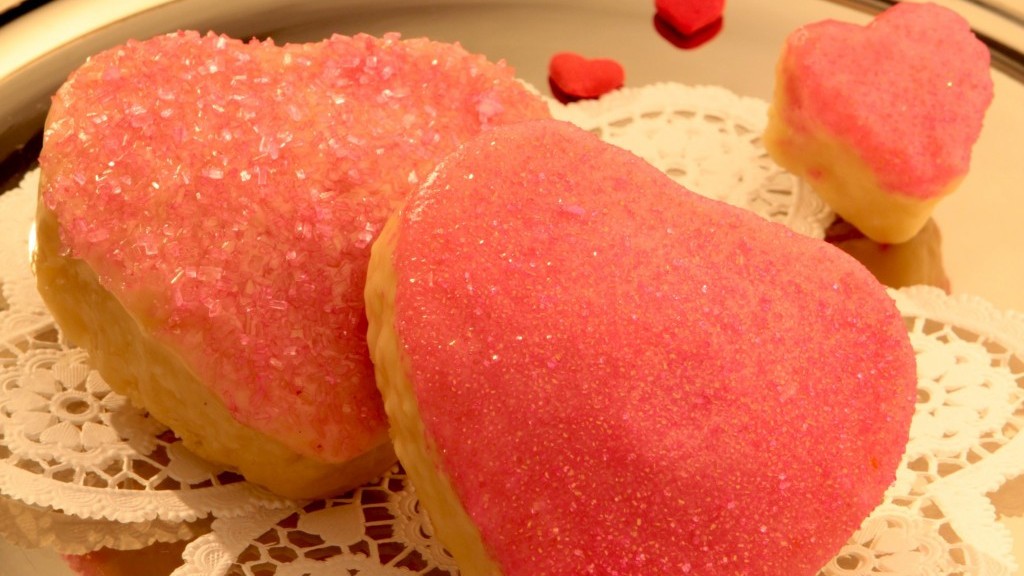 Image of Shimmering Heart Cakes