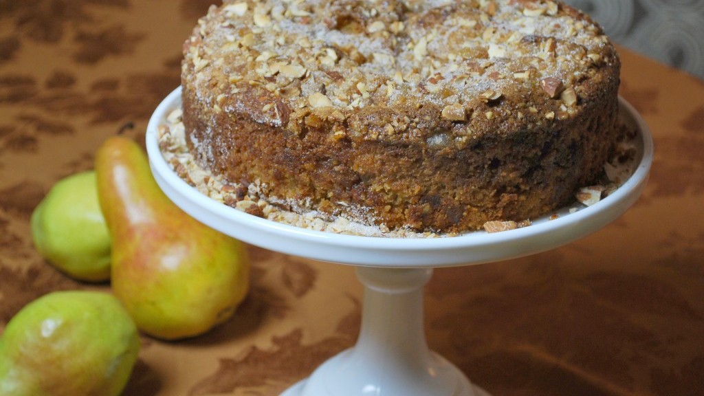 Image of Spiced Pear Cake with Almond-Ginger Streusel