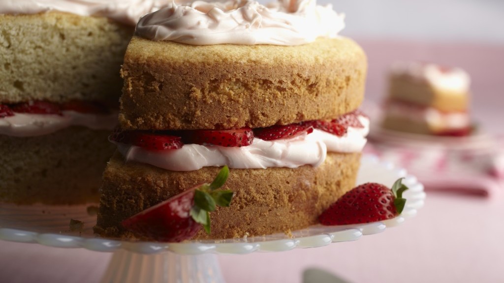 Image of Vanilla Layer Cake with Strawberries