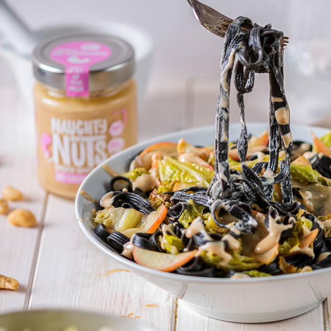 Apfel-Wirsing-Pasta mit Cashewsoße