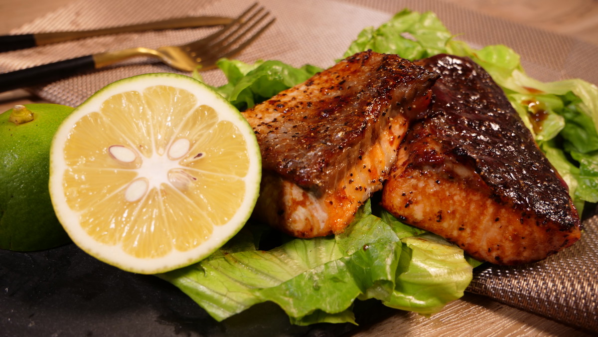 Air fryer Salmon with Balsamic BBQ Sauce | ULTREAN