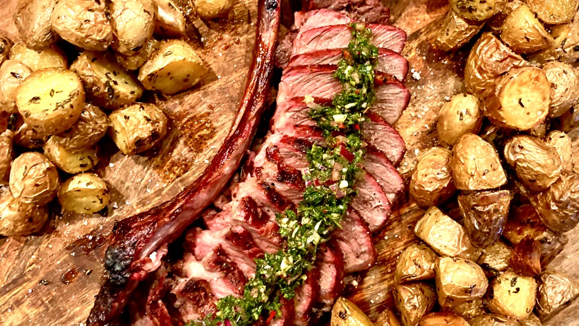 Image of Tomahawk Steak met rozemarijn & zeezout krieltjes