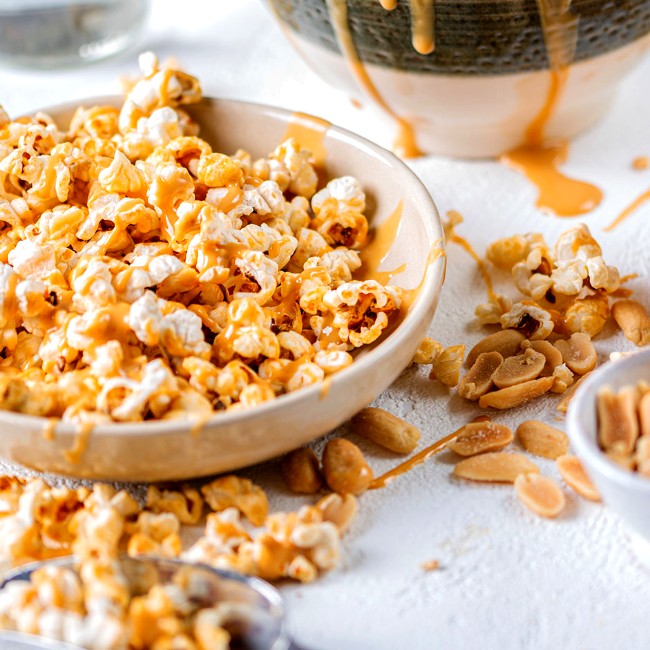 Image of Salted Caramel Popcorn mit Erdnussmus Salted Caramel