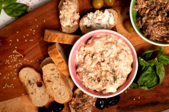 Image of Cottage Cheese Spread with Dried Tomatoes